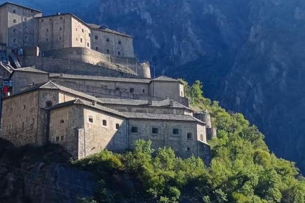 Appartamento Di Montagna Lo Grop Chambave Luaran gambar