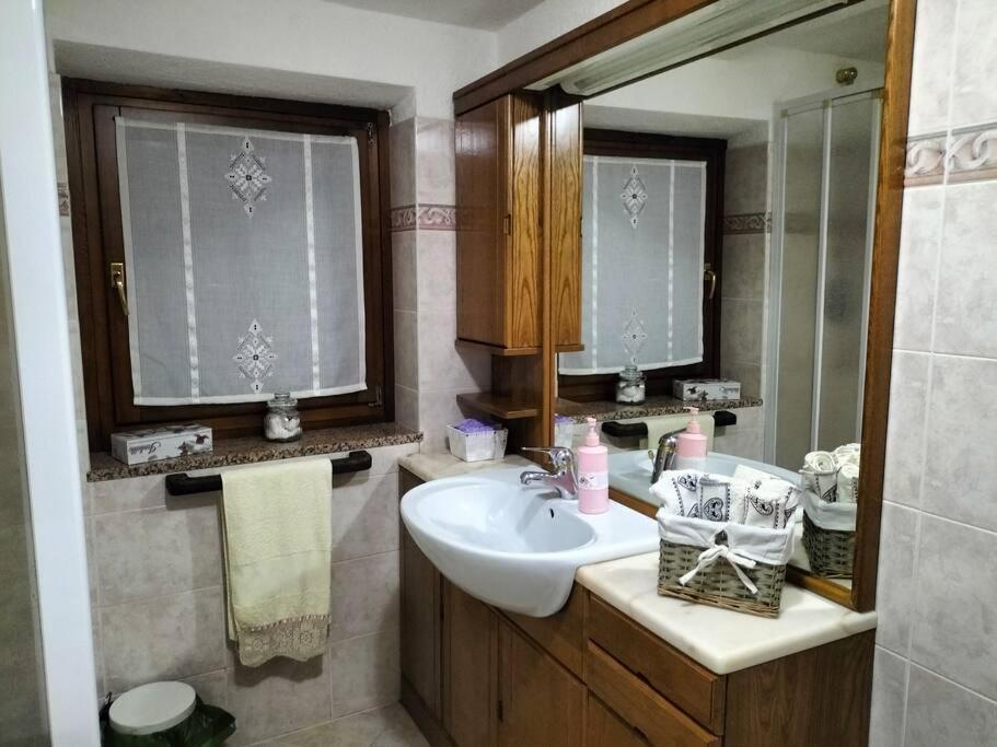 Appartamento Di Montagna Lo Grop Chambave Luaran gambar